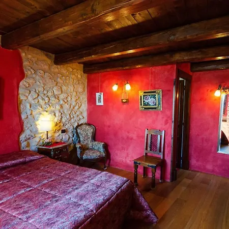 La Delle Streghe - Relais Ristorante קסטל דה מונטה