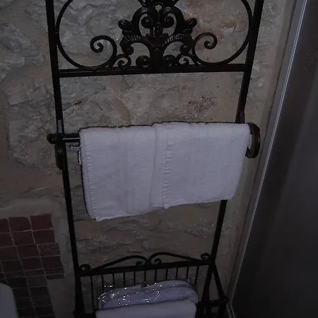 אורחן La Delle Streghe - Relais Ristorante קסטל דה מונטה